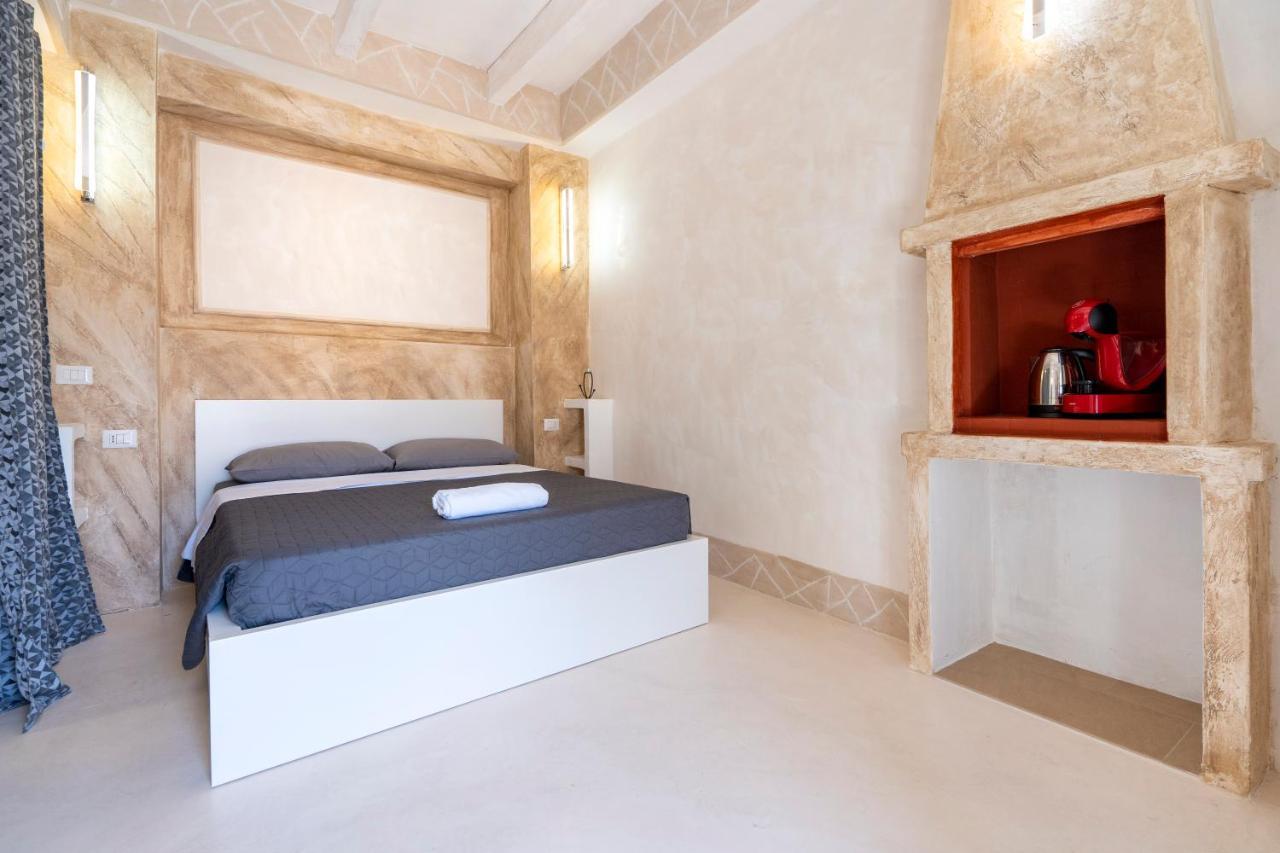 A Chese De Menople By Sthey Apartment