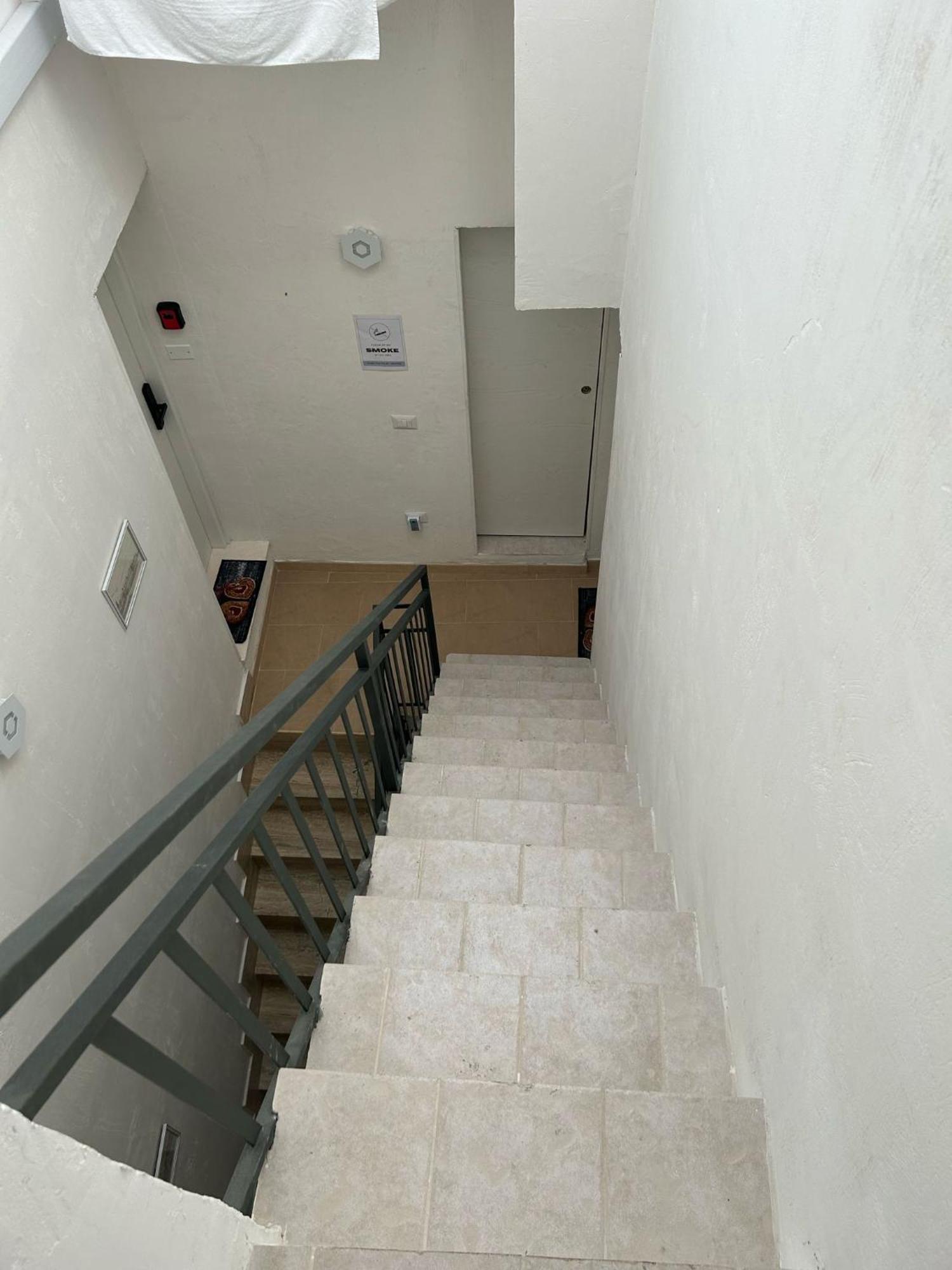 A Chese De Menople By Sthey Apartment