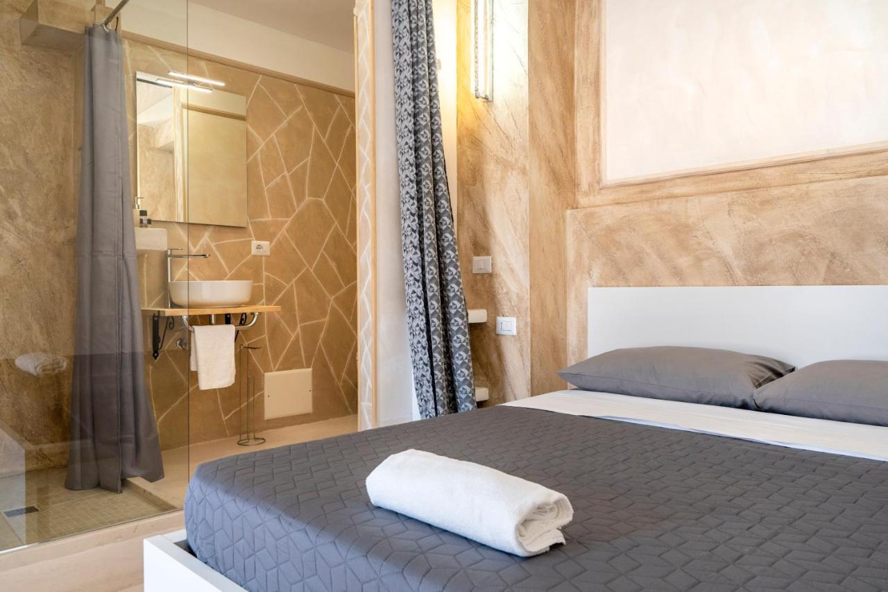 A Chese De Menople By Sthey Apartment